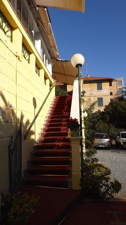 Hotel Azzurro Varazze Zewnętrze zdjęcie