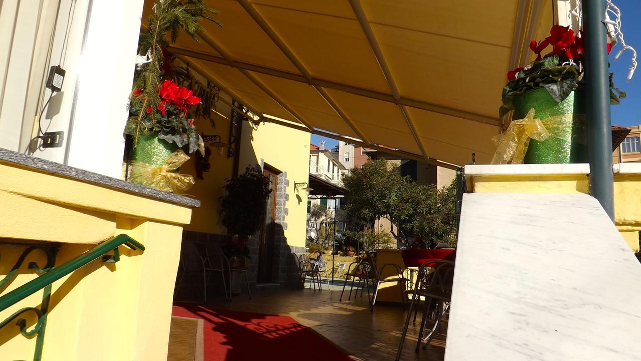 Hotel Azzurro Varazze Zewnętrze zdjęcie
